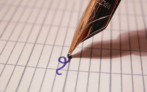 语言匮乏期自救指南：用这5招，1个月内让你的表达既有料又有趣