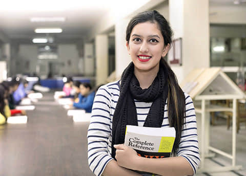 如果我没有专业的摄影技能，该如何使用这些相机或手机拍摄高质量的教学视频？