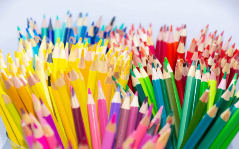 万彩动画中， 人物之间的对话的制作方式有哪些，语速、节奏、对齐？