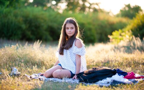 从零写出一个能用的课程大纲，一个实用的课程大纲应该包括哪些内容，编写的步骤有哪些？实例演示