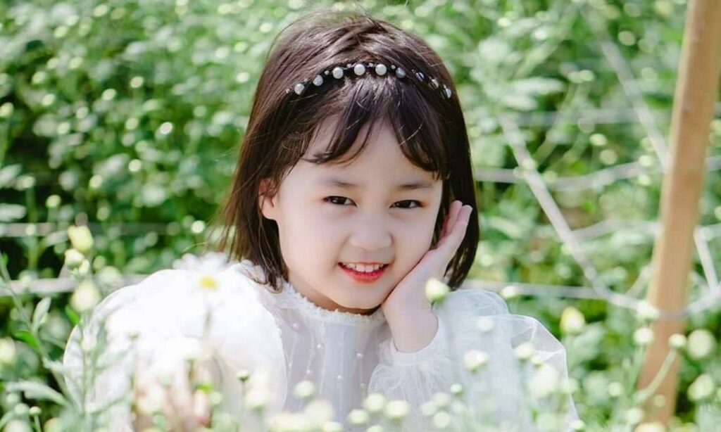 体验讯飞星火大模型的魅力：生成一个少儿围棋的教学大纲，要求覆盖从入门到参赛的全部过程