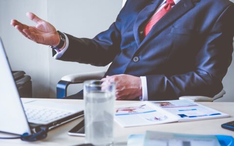 如何用思维模式，讲好课程，提升课程的高级感、专业性？