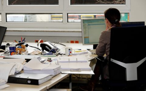 抖音3月27日发文，对于数字人、虚拟人视频、直播做了详细的规定和限制