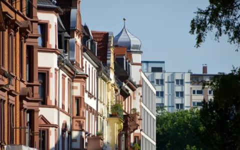 自媒体创业初期，买个二手单反，绝对是个明智之举！相省钱又不想被坑，就必须知道如何检测二手相机的正确方法