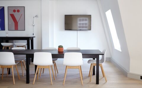 如何判断自己的产品或服务，是否适合采用免费增值模式，以及这种模式的优缺点？