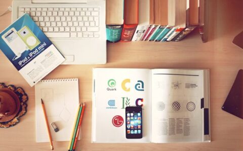 PPT的封面有哪些类型，如何制作出一个让人印象深刻的封面？有哪些设计要素必须要有的，有些不能有？（实例演示）