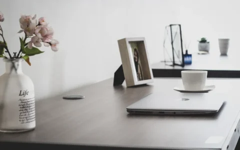 分享一组常用使用了爆款标题的爆款文案，短小精悍，大家可以自行扩写