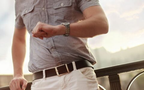 快速提升自己的课程销售成交话术的途径有哪些？看书、市场调查、刻意练习都是非常有效的方法，赶紧试试看