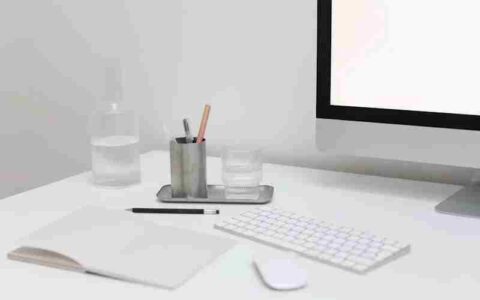 致高敏感的灵魂：你的细腻和深思，正是稀缺的创作源泉