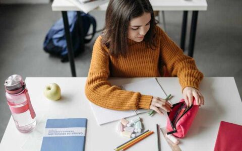 关于脱口秀和短视频口播差异的案例