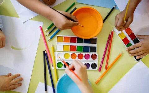 推荐十个非常不错的免费剪辑资源素材的网站，自媒体创作者赶紧收藏起来吧