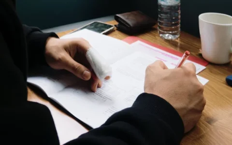 知识付费现在已经发展得相当成熟了，那么你知道这个行业的发展趋势是怎样的吗？听我慢慢道来