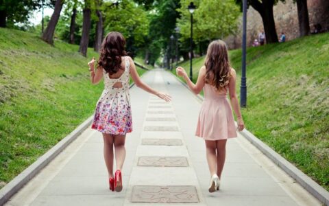 别让好视频毁在文案上！2026视频号必学：3步写出让人忍不住看完的“滑不走”文案