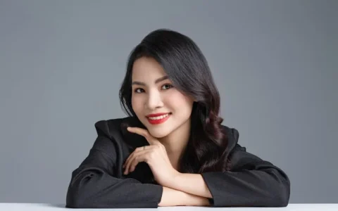 专业知识与技能在自媒体内容创作中的作用是什么？