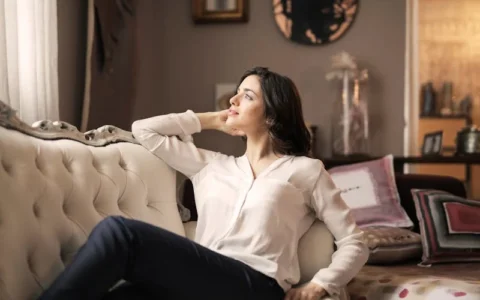 为什么现在开始流行长视频了，之前的微课，为什么越来越多人认为不好呢？