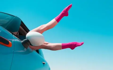 从"念稿"到"控场"：3个让你讲课水平飙升的即用技巧