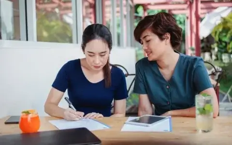 说话没分量？3个“金字塔结构”让你在路演、直播中一开口就赢，建议收藏！