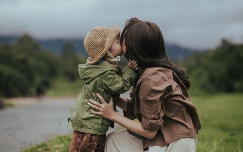 2026自媒体趋势揭秘：抓住这4个马年话题，流量翻倍不难