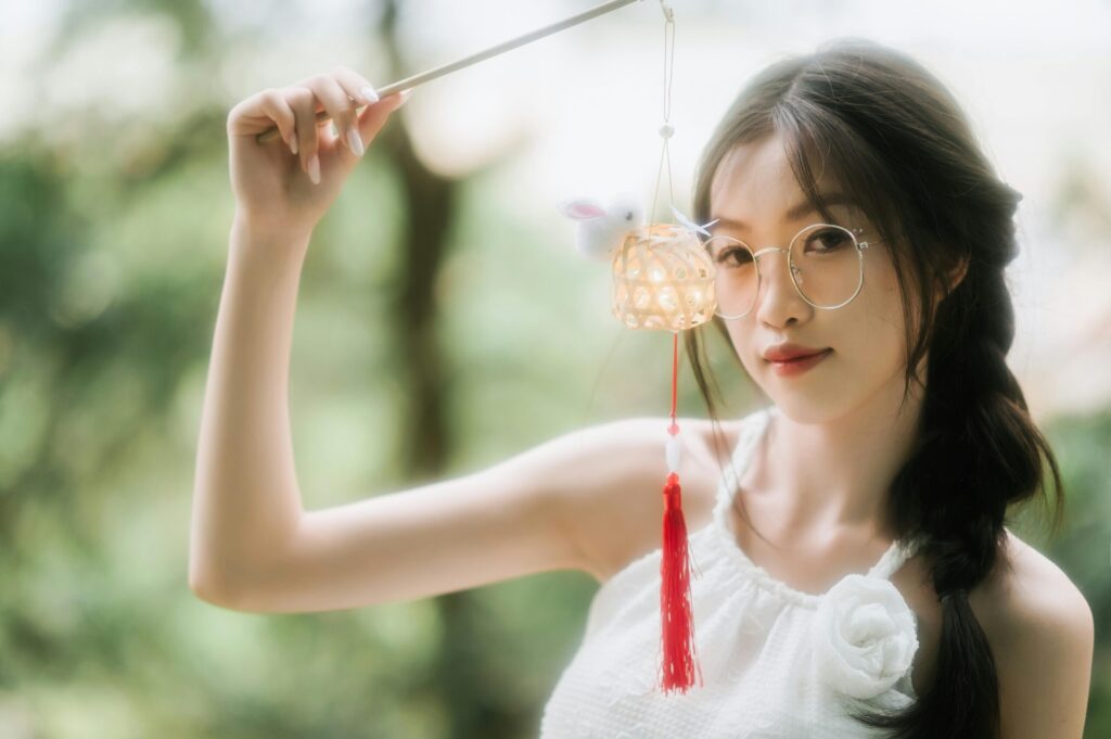 【数据真相】完播率不到20%？只因为你不懂“前三秒黄金剪辑法则”，教你把跳失率降到最低！