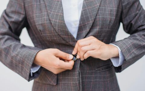 数字人这么好，我能不能用呢？如何判断自己是否适合使用数字人做自媒体？