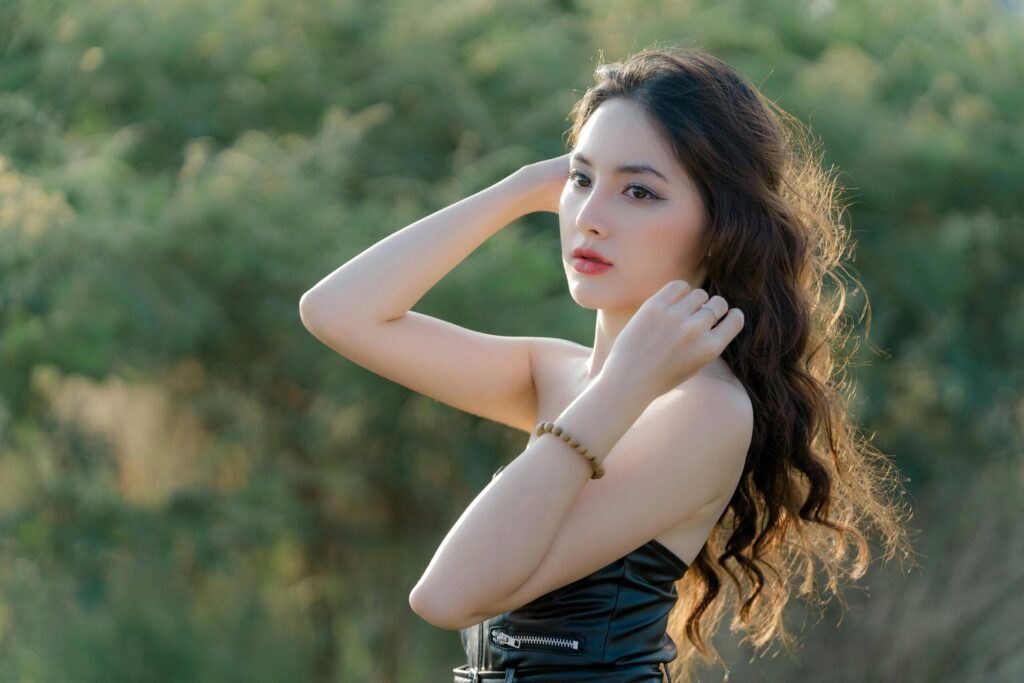 【小白逆袭】【下篇】冷启动与变现：没有流量，就做“熟人经济”的刺客