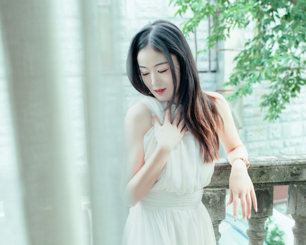 【心理战术】如何让学员觉得“物超所值”？揭秘剪辑中的“信息密度”控制术，不让观众走神1秒钟